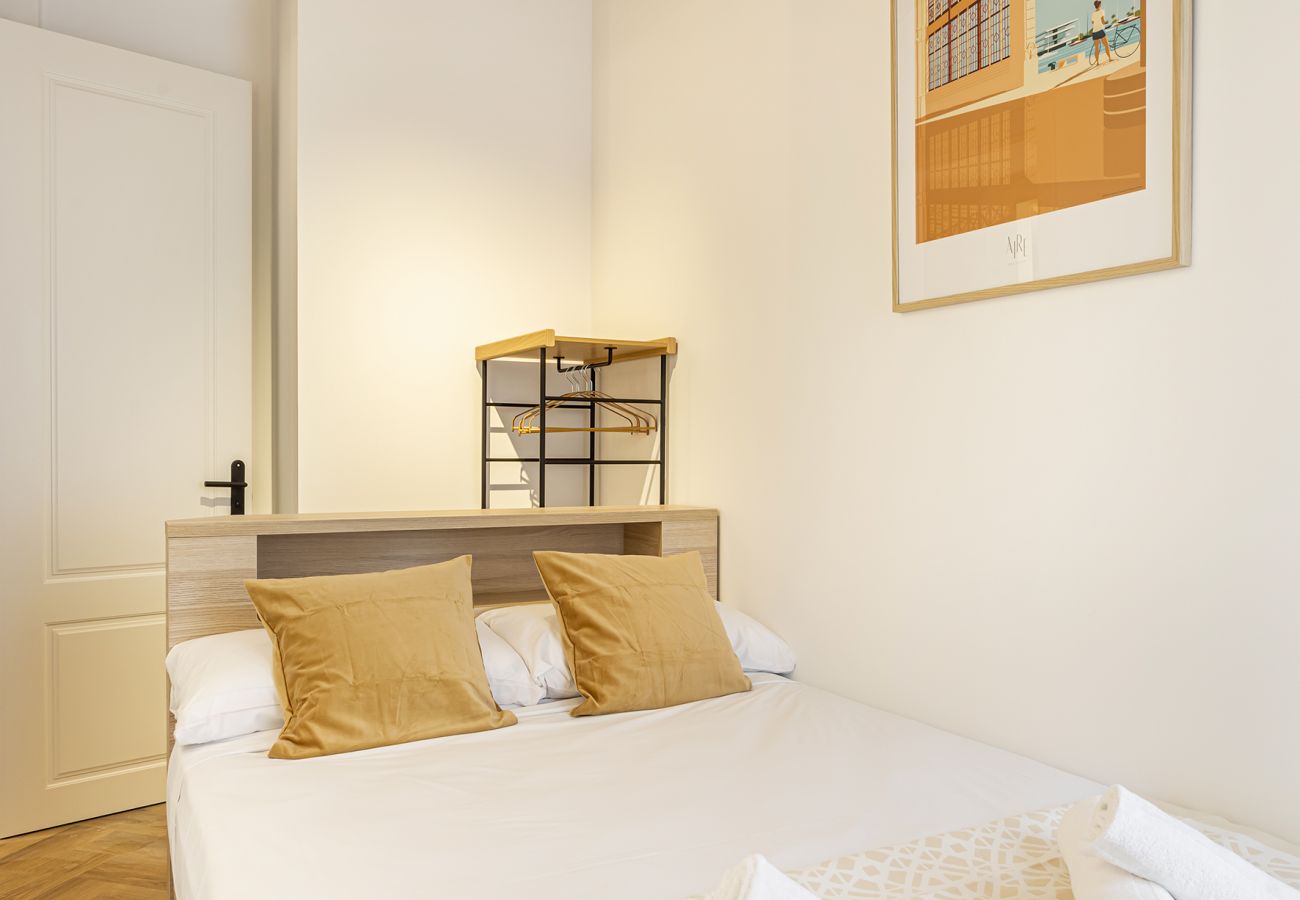Apartamento en Valencia - Luminoso y Acogedor Apartamento en el Corazón de Valencia - ¡Con Terraza Soleada! 3