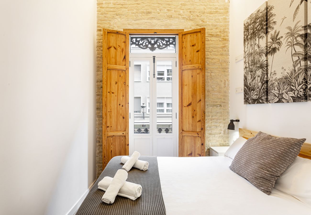 Ferienwohnung in Valencia - 2BD Apt with Terrace. Ruzafa 2A 