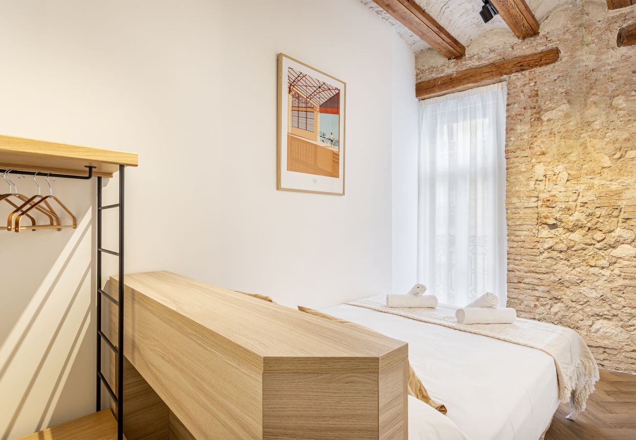 Ferienwohnung in Valencia - Bright & Cozy Apartment in the Heart of Valencia – With Sunny Terrace! 3