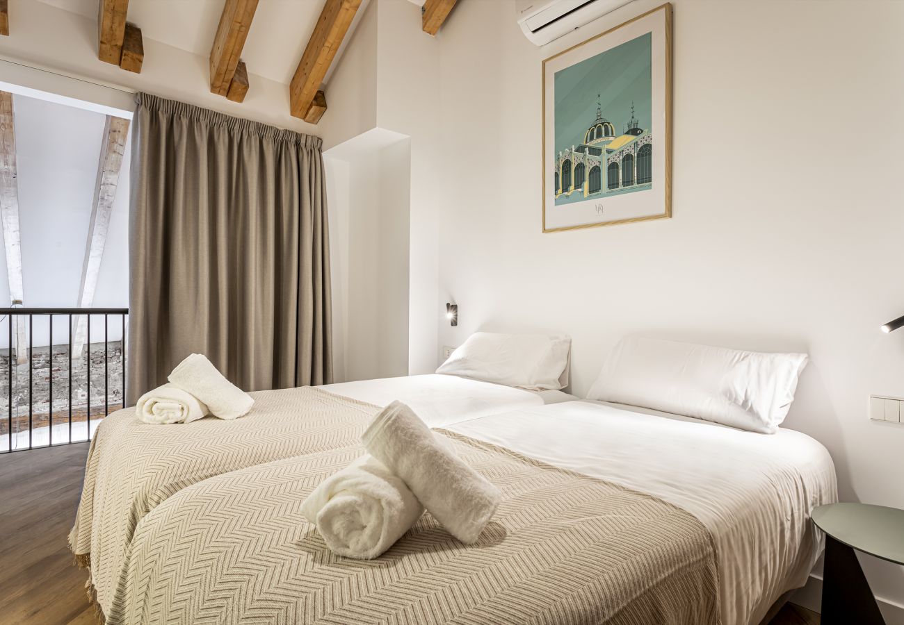 Ferienwohnung in Valencia - Stunning Duplex in the City Center. 7
