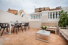 Gran apartamento con terraza Piso de lujo en el centro de la ciudad Alquiler de ático en el centro de la ciudad