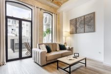 Apartment in Valencia / València - 2BD Apt with Terrace. Ruzafa 1A 