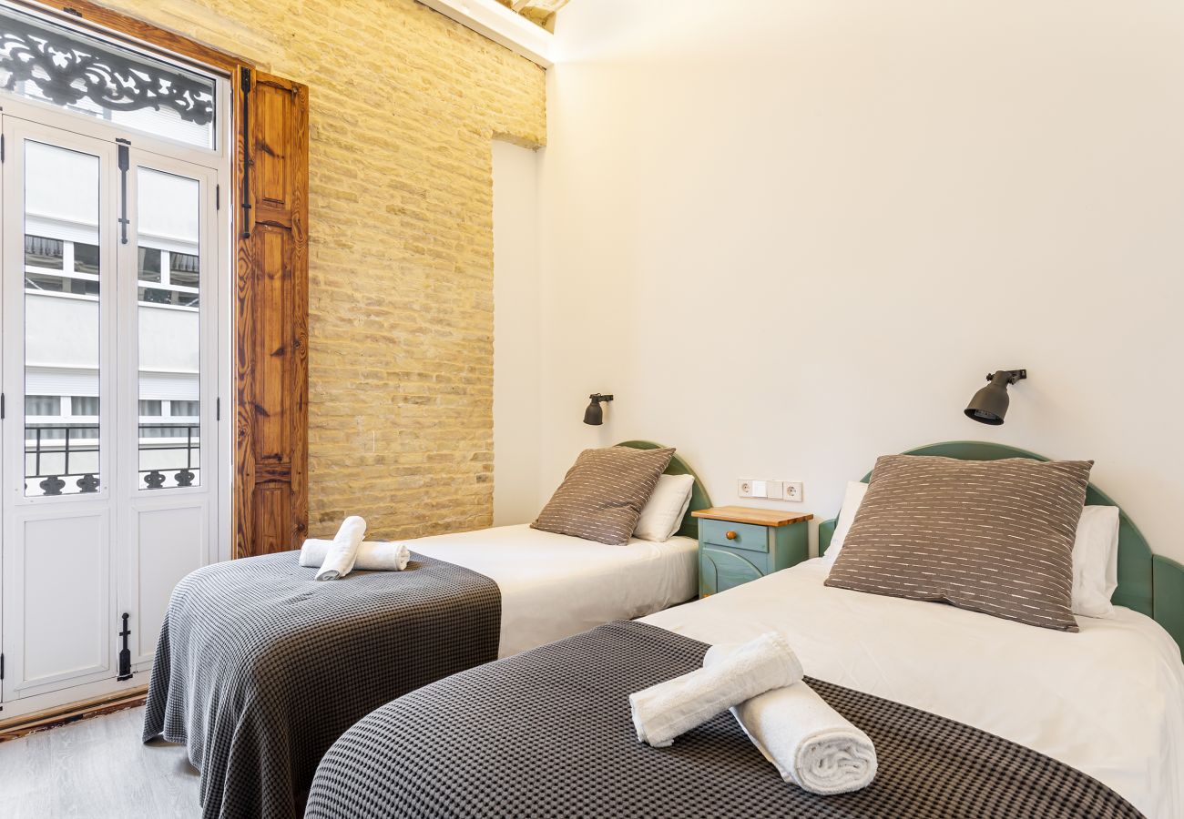 Appartement à Valence / Valencia - 2BD Apt with Terrace. Ruzafa 2A 