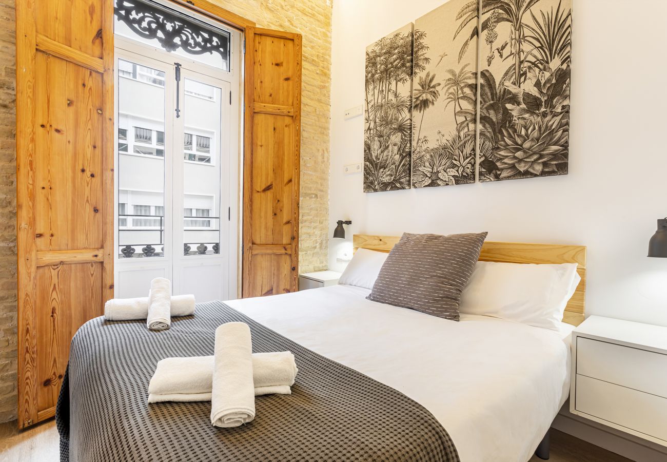 Appartement in Valencia - 2BD Apt with Terrace. Ruzafa 2A 