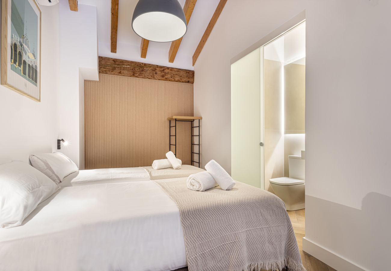 Appartement in Valencia - Stunning Duplex in the City Center. 7