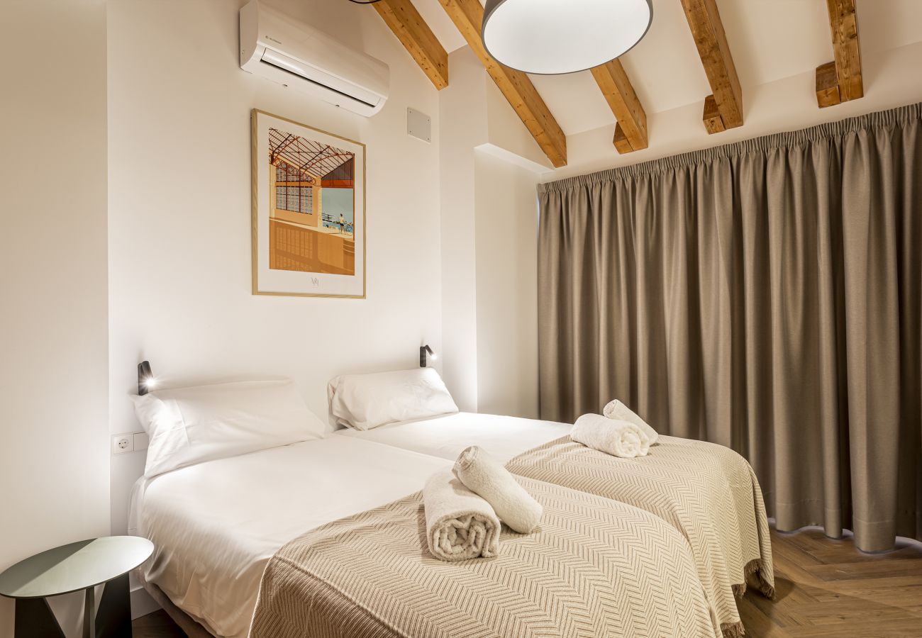 Appartement in Valencia - Stunning Duplex in the City Center 8